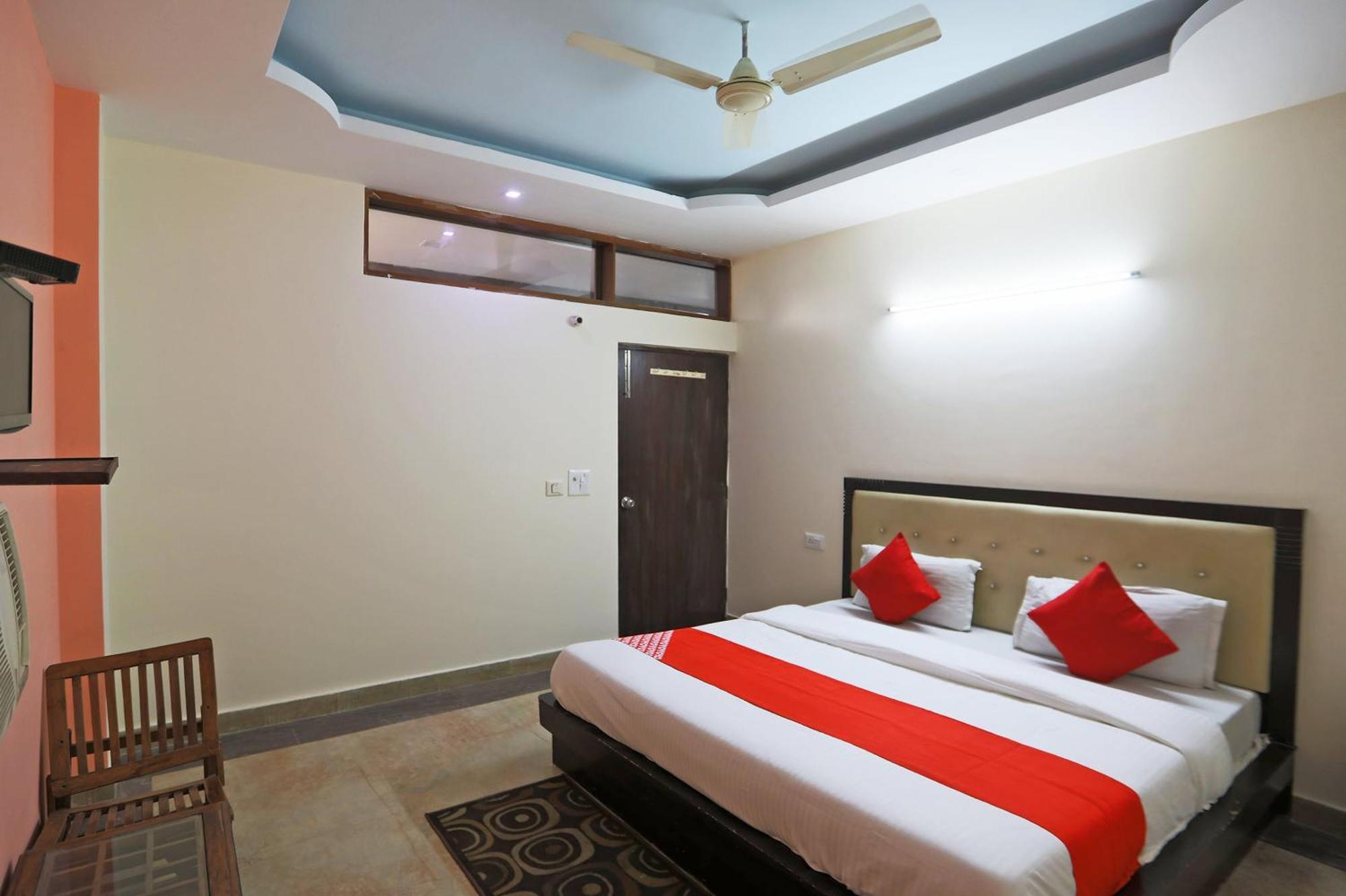 Hotel O Ashoka Inn Hotel Near Botanical Garden โนอิดา ภายนอก รูปภาพ