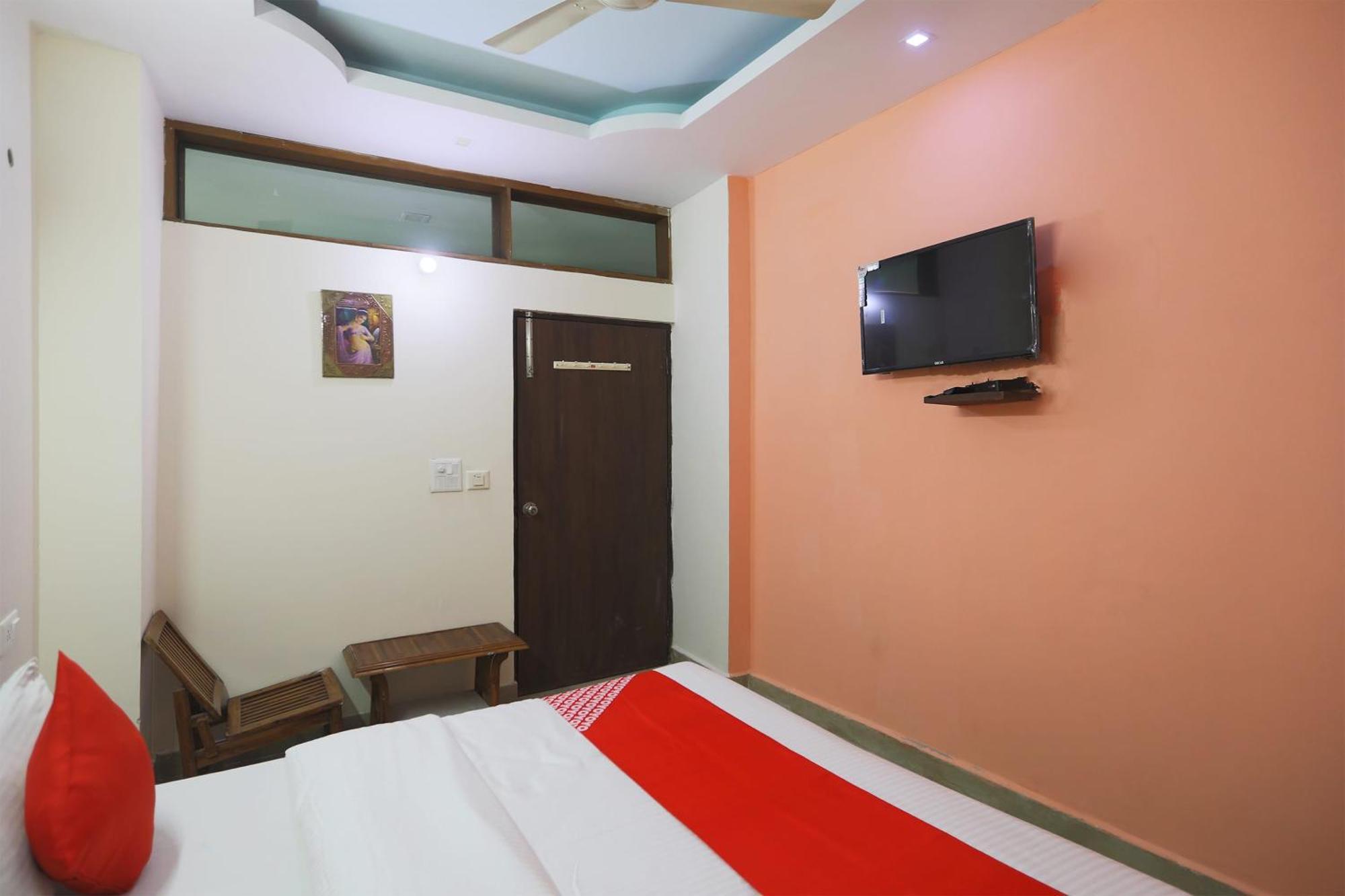 Hotel O Ashoka Inn Hotel Near Botanical Garden โนอิดา ภายนอก รูปภาพ