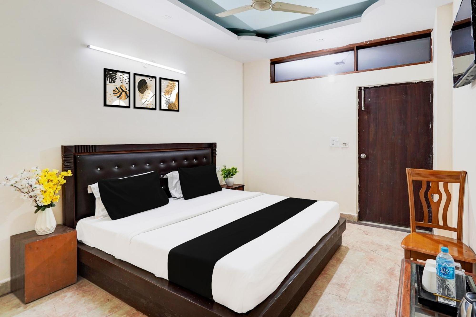 Hotel O Ashoka Inn Hotel Near Botanical Garden โนอิดา ภายนอก รูปภาพ