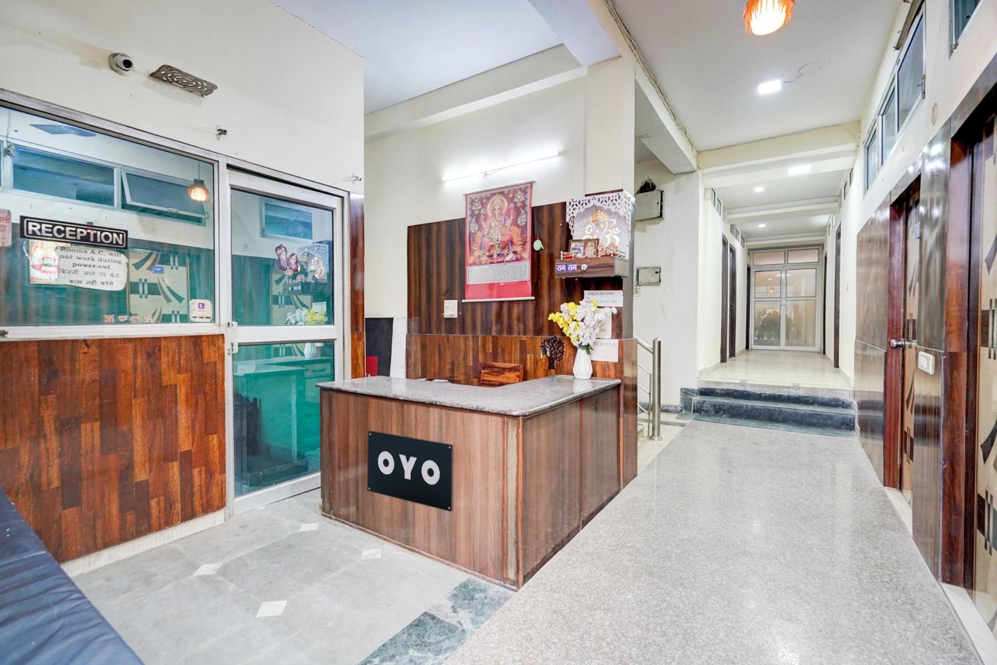 Hotel O Ashoka Inn Hotel Near Botanical Garden โนอิดา ภายนอก รูปภาพ
