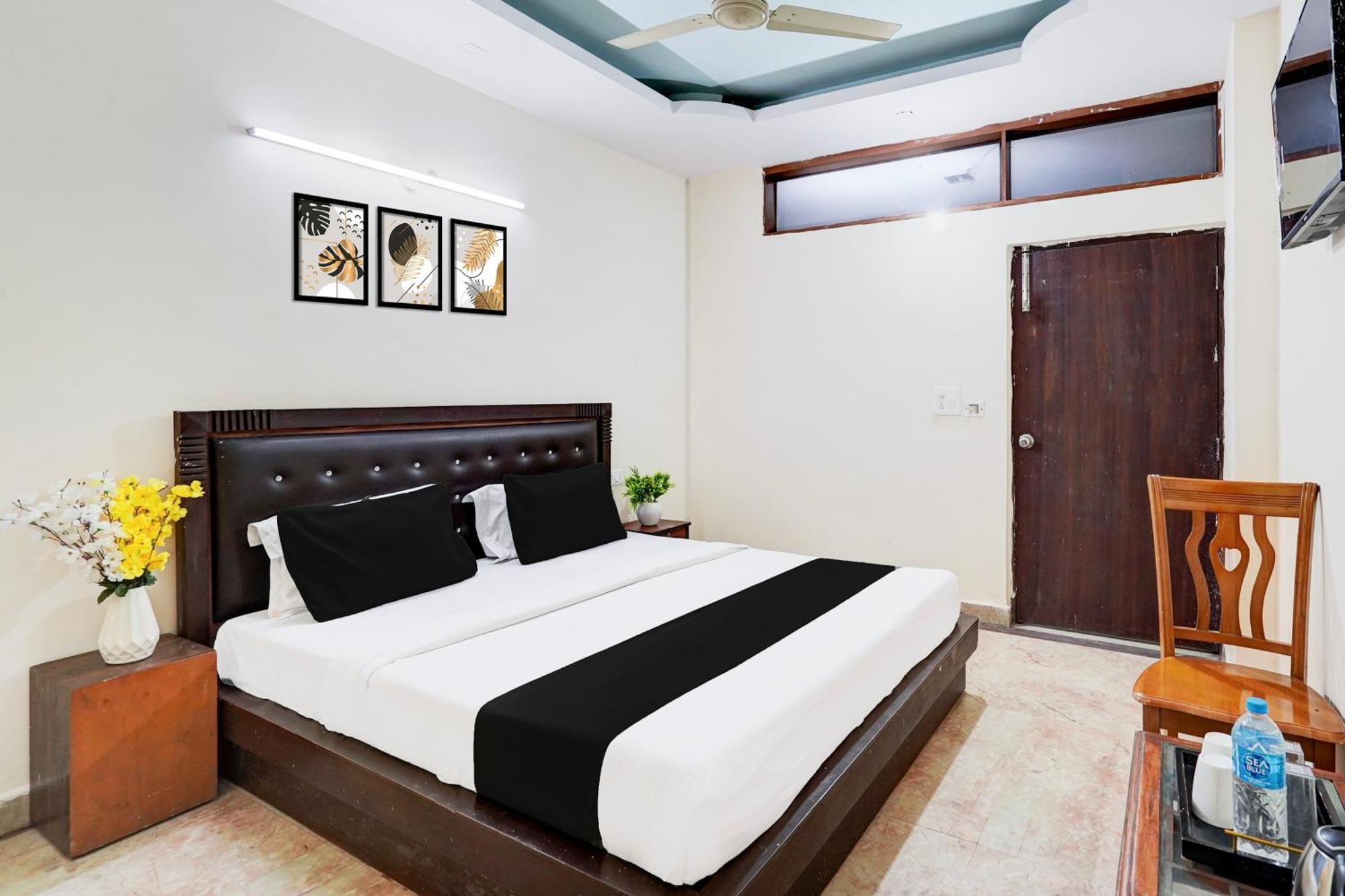 Hotel O Ashoka Inn Hotel Near Botanical Garden โนอิดา ภายนอก รูปภาพ